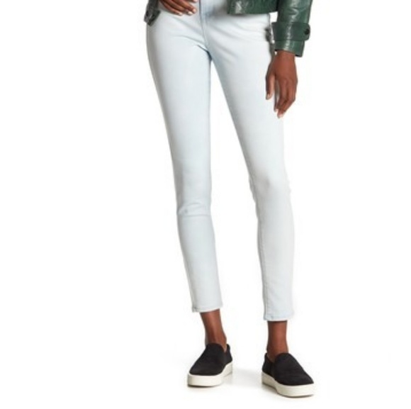 🆕️SEVEN High Rise Booty-Shaper Skinny Jeans🆕️ - Picture 6 of 6